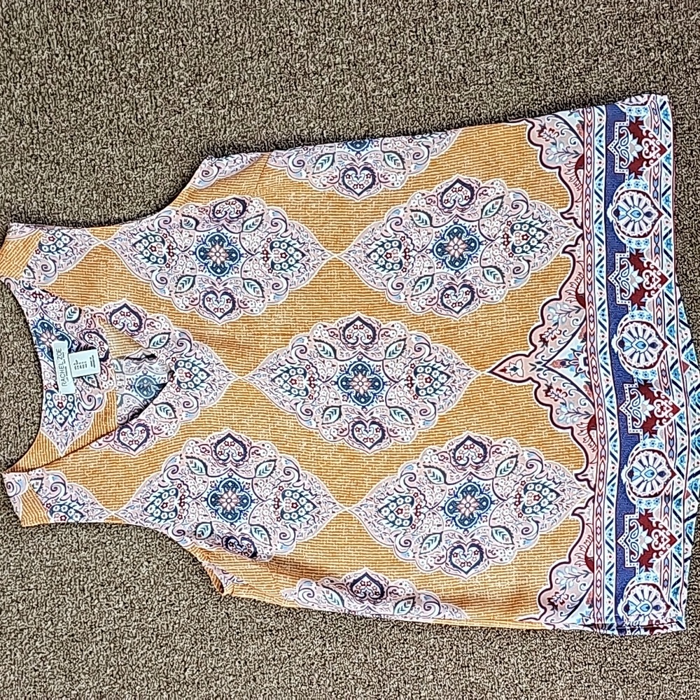 Top - Picture 3 of 16